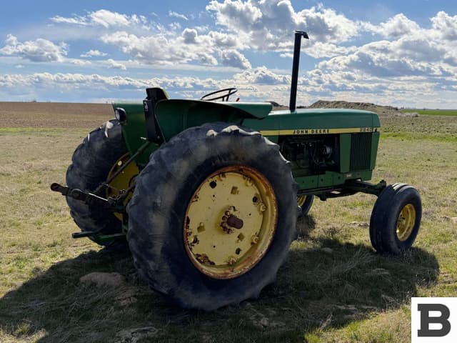 Image of John Deere 2840 equipment image 4
