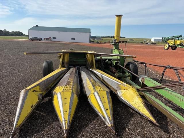 Image of John Deere 3800 equipment image 1