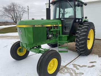 Main image John Deere 4040