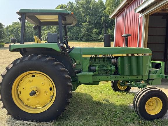 Image of John Deere 4040 equipment image 1