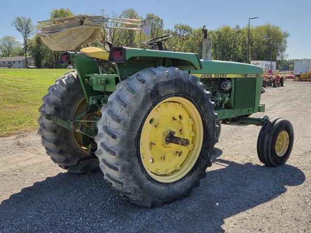 Image of John Deere 4040 equipment image 4
