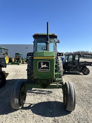 Image of John Deere 4240 equipment image 3