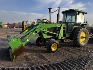 1979 John Deere 4240 Image