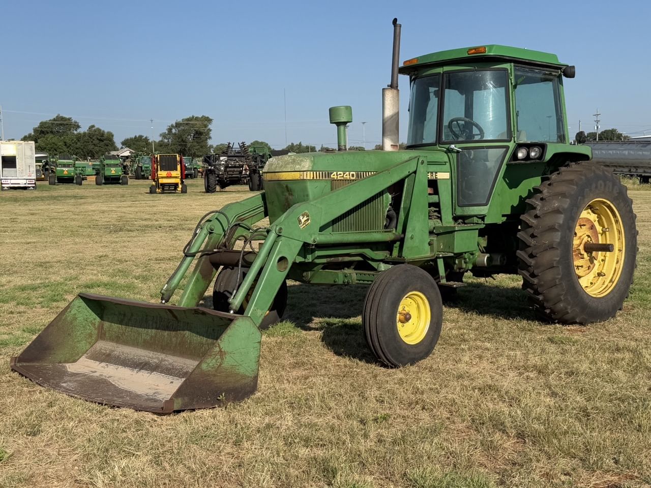 1979 John Deere 4240 Equipment Image0