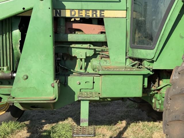 Image of John Deere 4240 equipment image 3