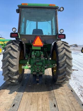 Image of John Deere 4240 equipment image 4