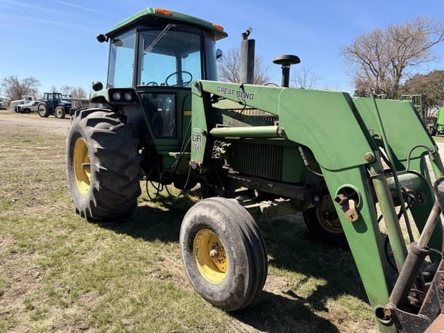 Image of John Deere 4240 equipment image 2