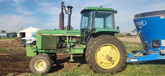 Image of John Deere 4440 Primary image