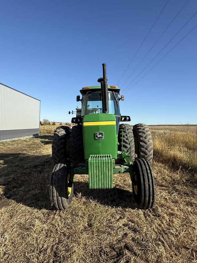 Image of John Deere 4440 equipment image 1