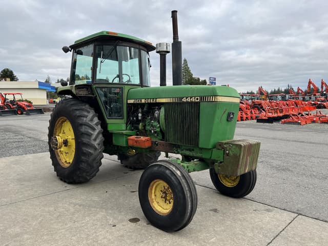 Image of John Deere 4440 equipment image 3