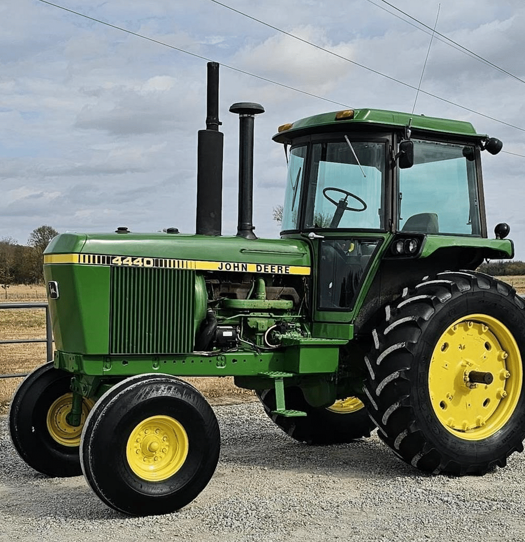 Image of John Deere 4440 Primary image