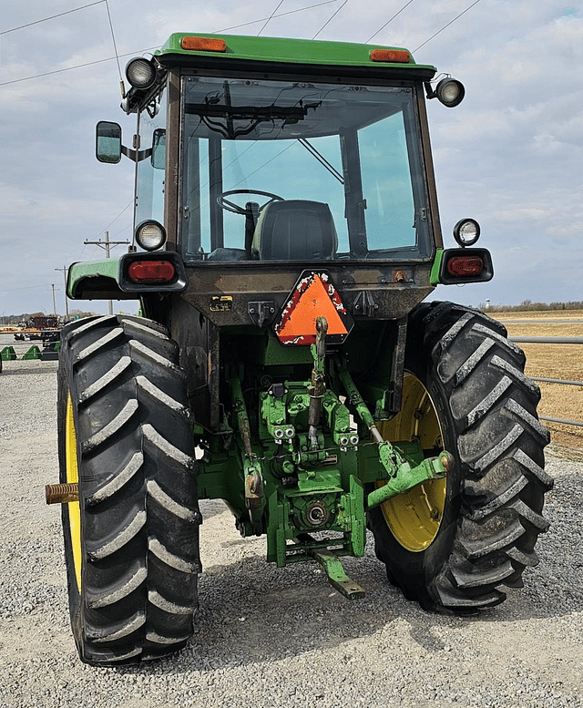 Image of John Deere 4440 equipment image 3