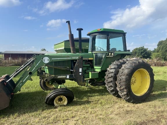 Image of John Deere 4440 equipment image 2