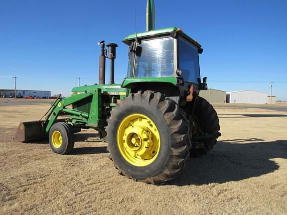 Image of John Deere 4440 equipment image 2