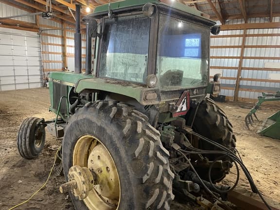 Image of John Deere 4440 equipment image 4