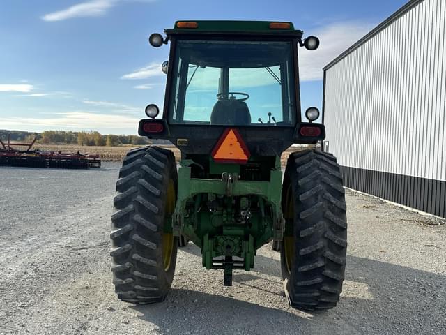 Image of John Deere 4440 equipment image 3