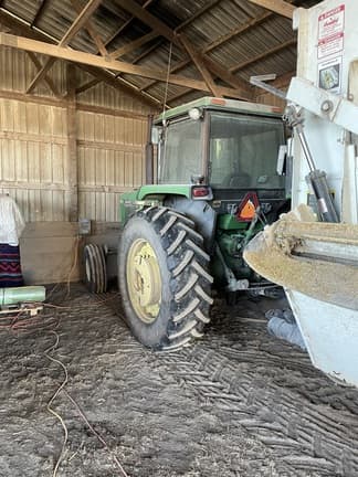 Image of John Deere 4440 Primary image