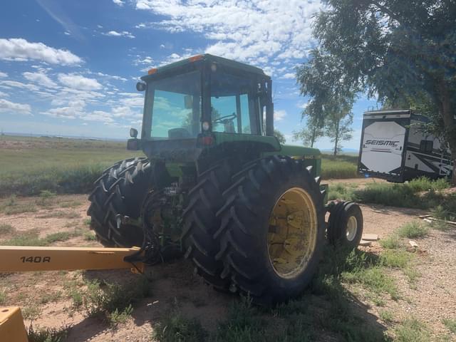 Image of John Deere 4440 equipment image 2