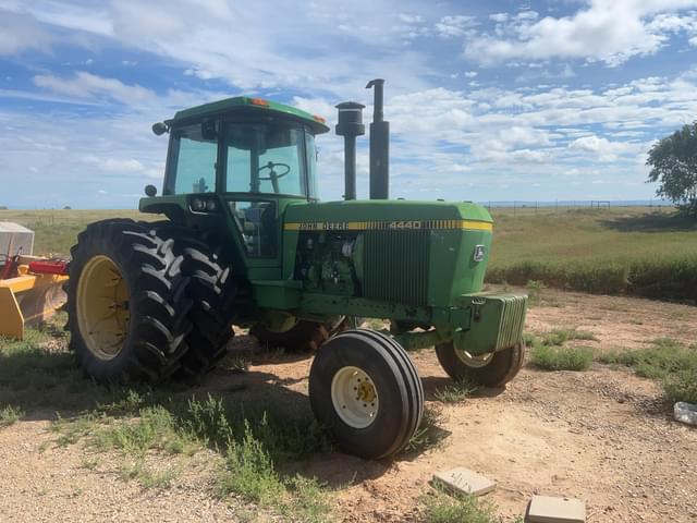 Image of John Deere 4440 equipment image 1