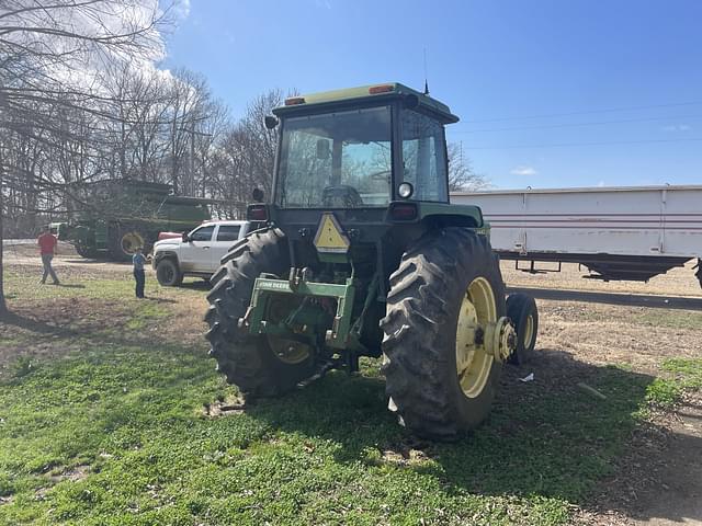 Image of John Deere 4440 equipment image 2