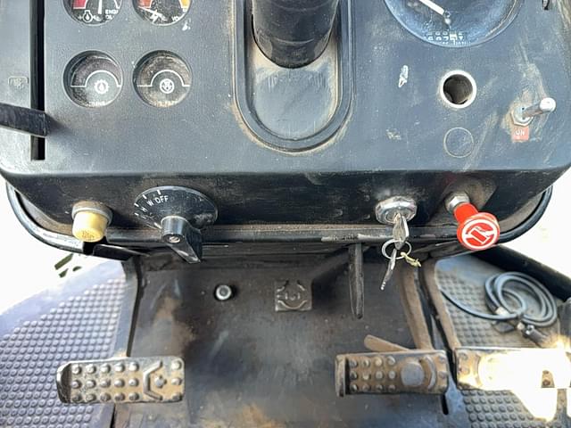 Image of John Deere 4640 equipment image 3