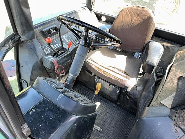 Image of John Deere 4640 equipment image 1