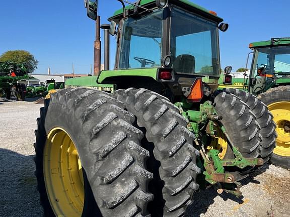 Image of John Deere 4640 equipment image 3