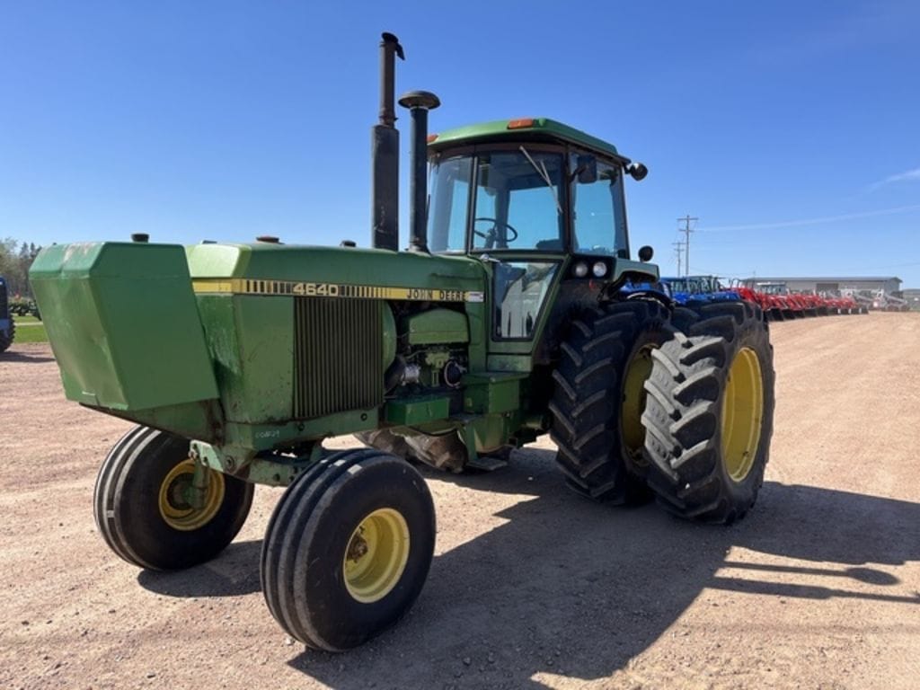 1979 John Deere 4640 Equipment Image0