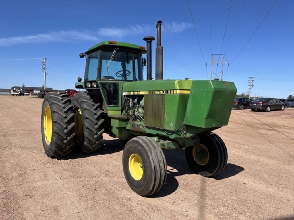 1979 John Deere 4640 Equipment Image0