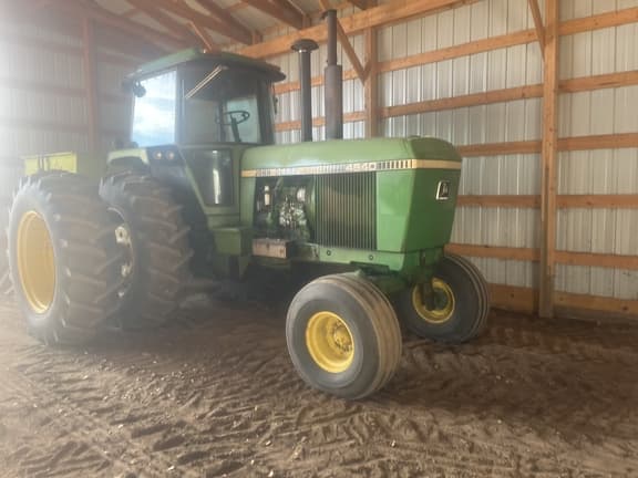 Image of John Deere 4640 Primary image