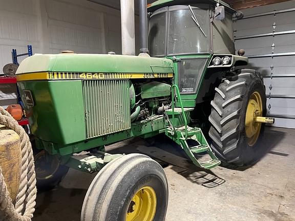 Image of John Deere 4640 Primary image