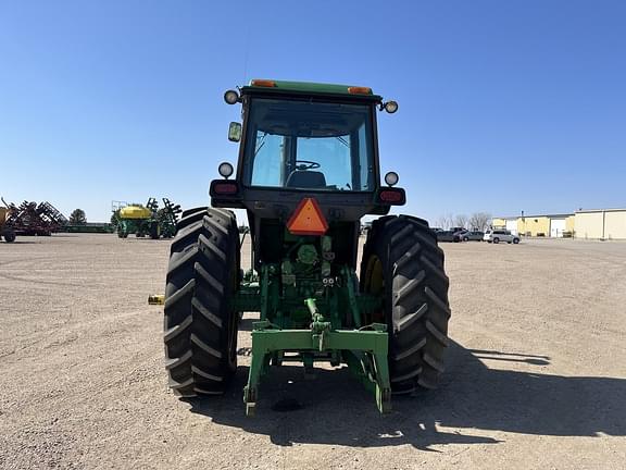 Image of John Deere 4640 equipment image 3