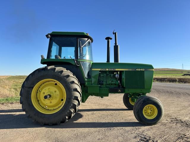 Image of John Deere 4640 equipment image 3