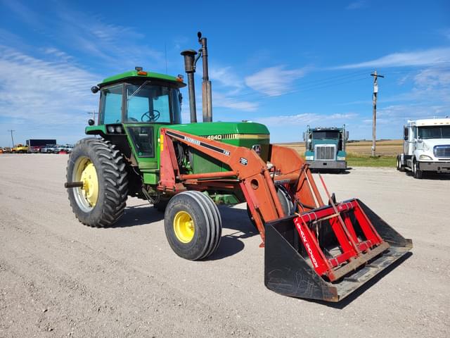 Image of John Deere 4640 equipment image 1