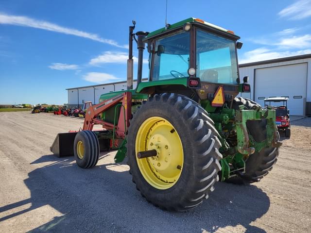Image of John Deere 4640 equipment image 3