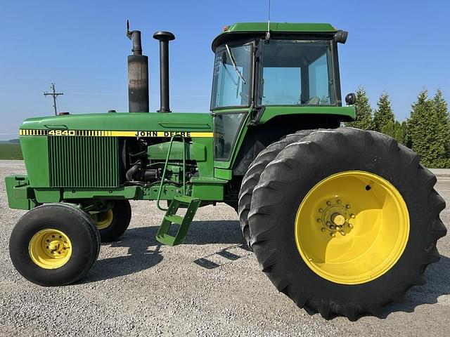 Image of John Deere 4840 equipment image 2