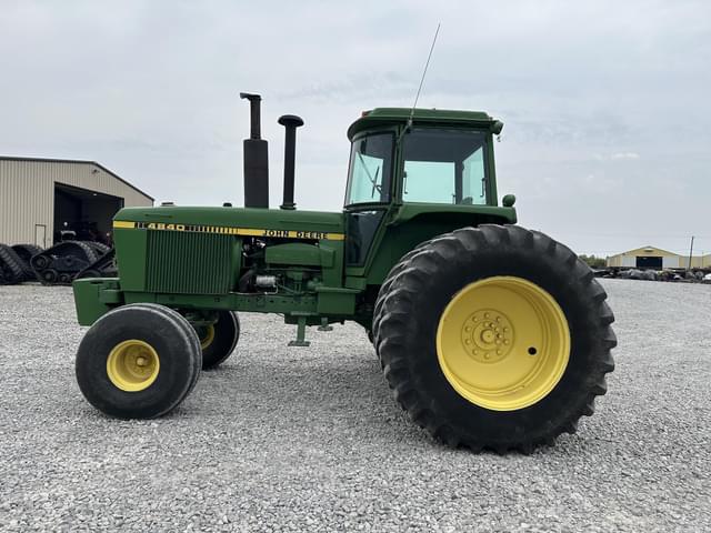 Image of John Deere 4840 equipment image 2
