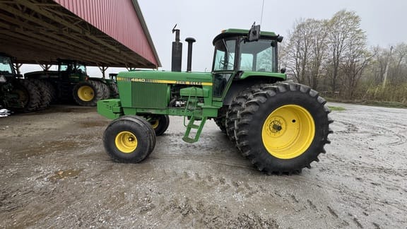 1979 John Deere 4840 Equipment Image0