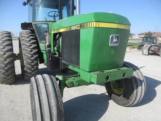 Image of John Deere 4840 equipment image 4