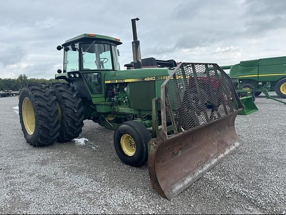 Image of John Deere 4840 equipment image 2