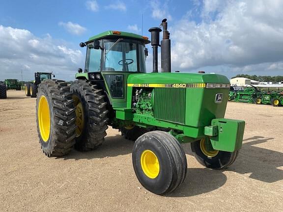 Image of John Deere 4840 equipment image 1