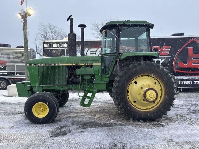 Image of John Deere 4840 equipment image 1