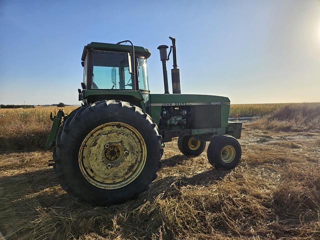 Image of John Deere 4840 equipment image 4