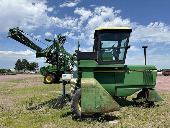 Image of John Deere 6000 equipment image 4