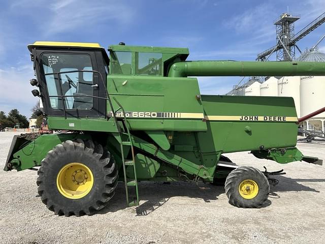 Image of John Deere 6620 Turbo equipment image 2