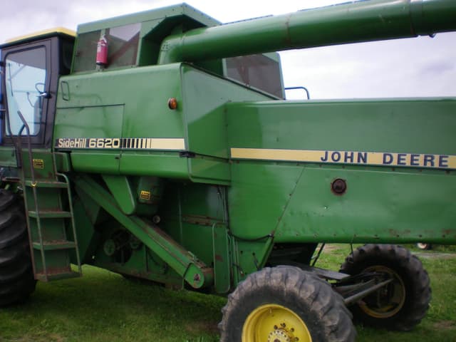 Image of John Deere 6620 Sidehill equipment image 2