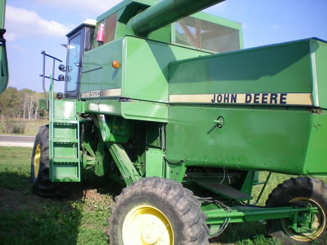 Image of John Deere 6620 Sidehill equipment image 4