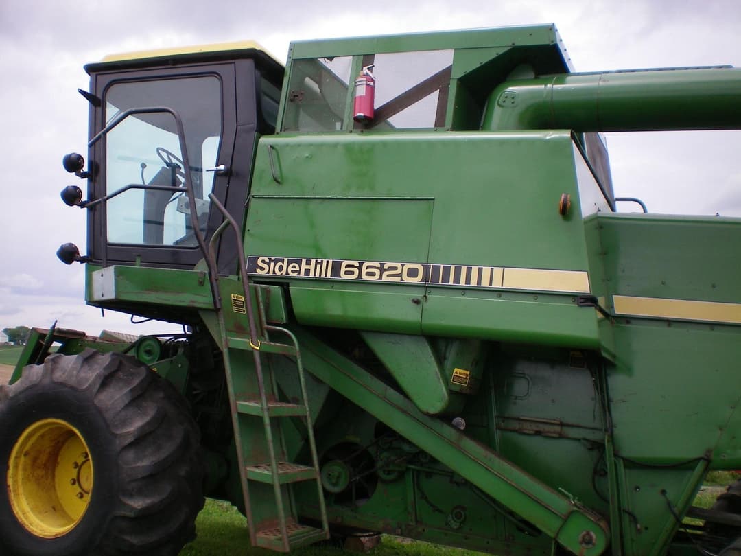 Image of John Deere 6620 Sidehill Primary image