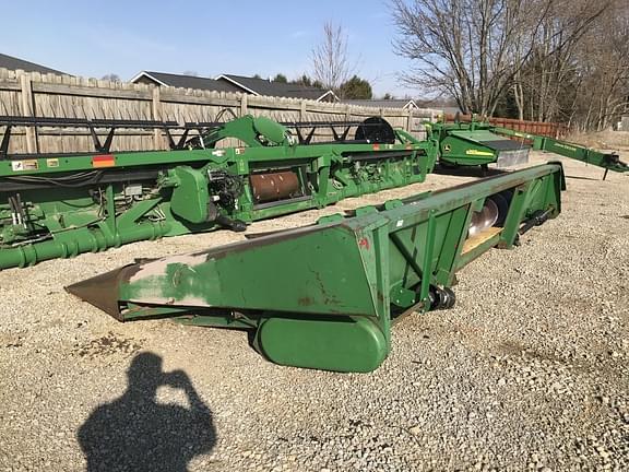 Image of John Deere 843 equipment image 2
