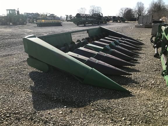 Image of John Deere 843 equipment image 1